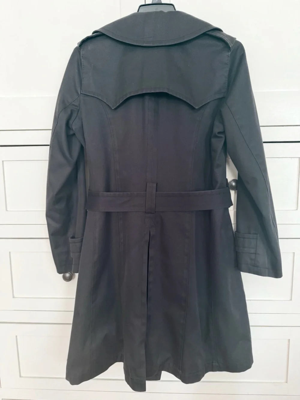 Burberry Black Double-Breasted Belted Trench Coat - Picture 8 of 13